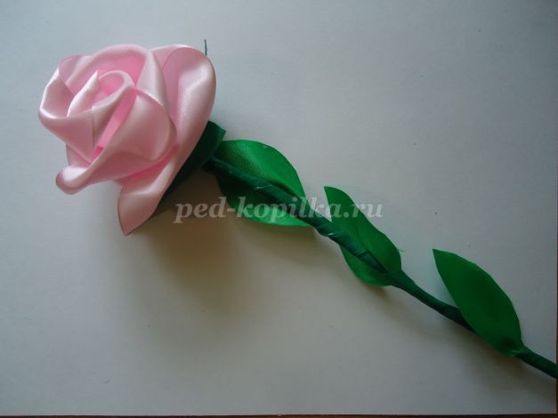 Букет роз из атласных лент: часть 3 Букет роз из атласных лент: часть 3