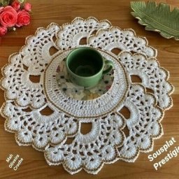 ​Салфетка со спиральным узором