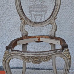 ​Покраска стула с использованием патины и воска: часть 2