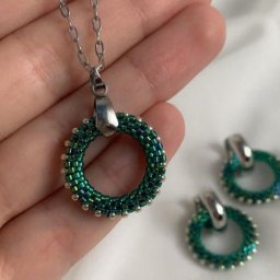 ​Серьги-кольца из бисера