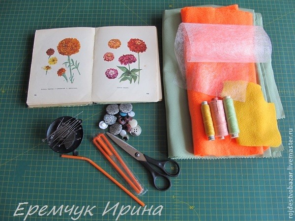 Создаём солнечный букетик календулы из фетра или флиса: часть 1