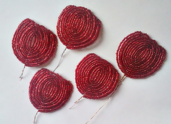 Пиончики из бисера