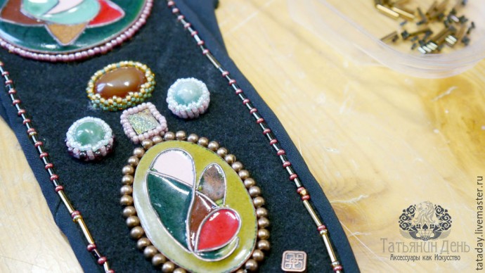 Создаем пояс с бисерной вышивкой: часть 4