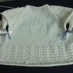 Кофта с рукавом реглан, которая вяжется сверху и без швов