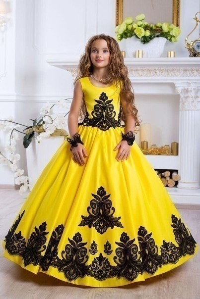 Нарядные платья для девочек