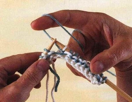 ​Тканая рисовая вязка: красивый несложный узор