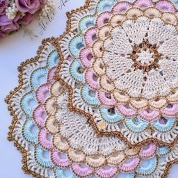 ​Изумительная салфетка крючком