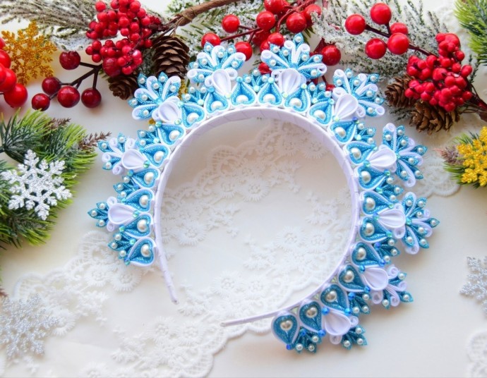 Новогодние ободки в стиле канзаши и не только Новогодние ободки в стиле канзаши и не только