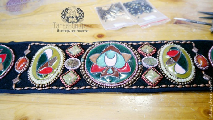 Создаем пояс с бисерной вышивкой: часть 4