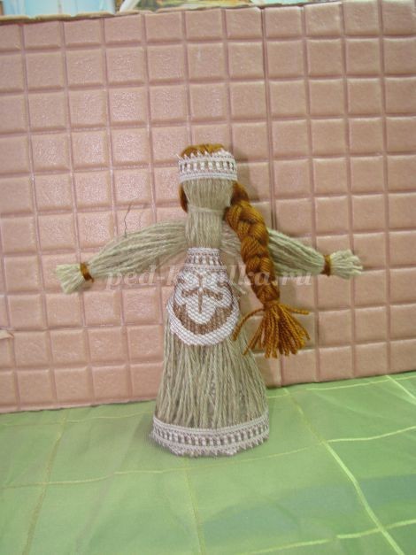 ​Сувенирная кукла из шпагата: часть 2