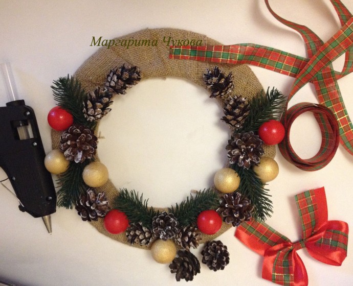 Декоративный праздничный венок своими руками: часть 2 Декоративный праздничный венок своими руками: часть 2