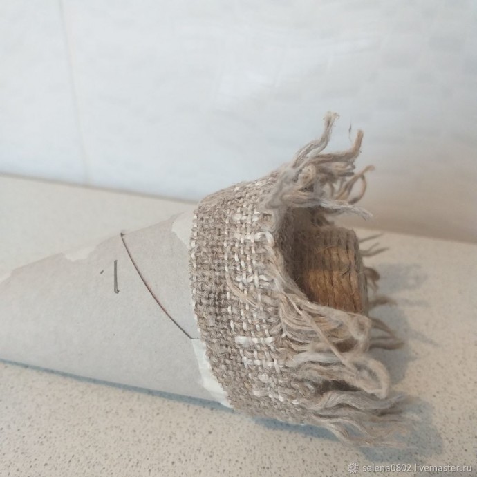 Мастерим ёлку из природных материалов: часть 2