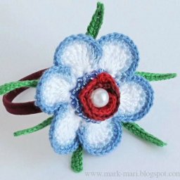 Мастерим резинки для волос с вязаным цветочком