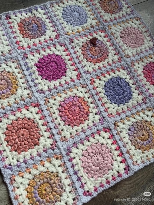 Плед из мотивов крючком