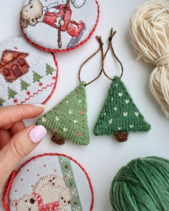 ​Вязаные игрушки на ёлку
