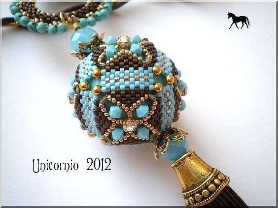 Потрясающе красивые оплетенные бусины