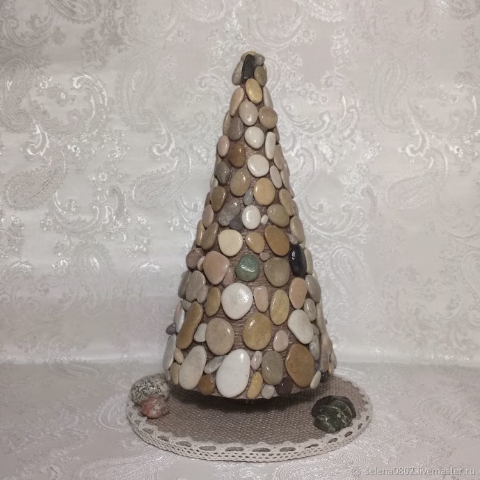 Ёлка из камней: часть 2