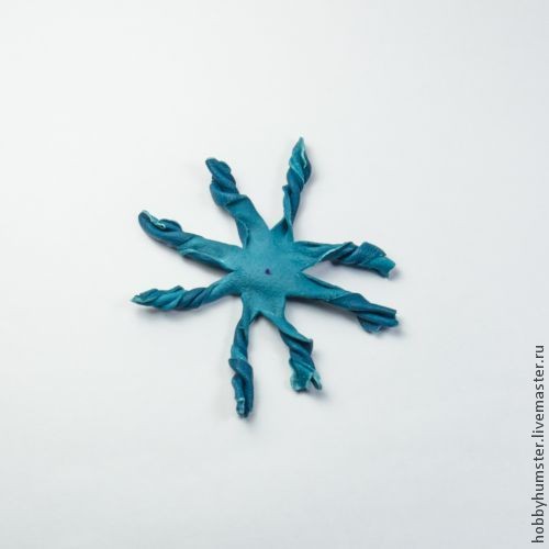 ​Создаем цветок из кожи в шарике: часть 1