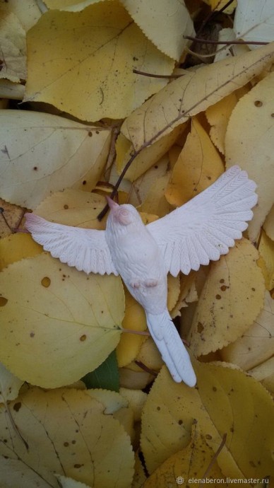 ​Мастерим голубую сороку из глины: часть 3