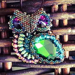 Вышитая бисером и кристаллами брошь "Совушка-сова": мастер-класс, часть 4