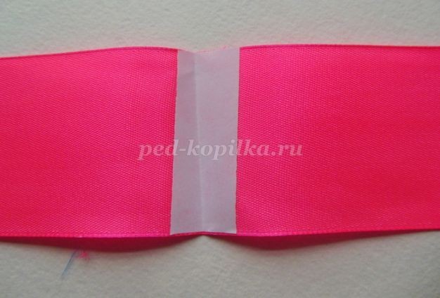 Бантики из атласной ленты: часть 1