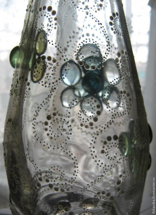 Создание хрустальной сказки: роспись стеклянной бутылки