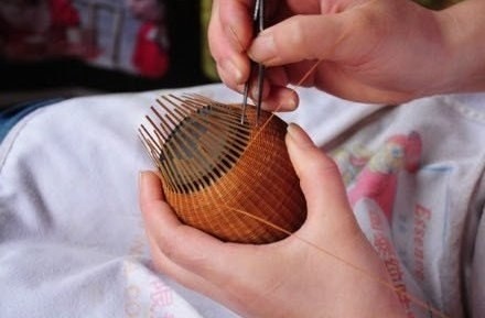 ​Горшки с оплеткой