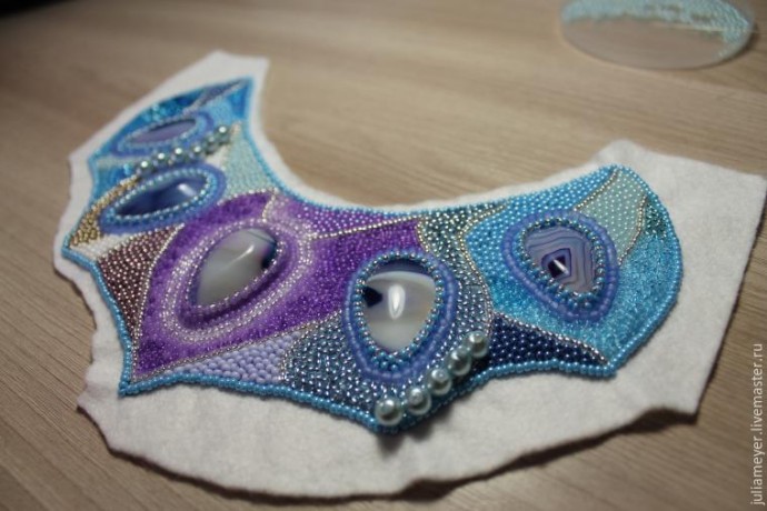 ​Вышиваем шикарное колье "Зазеркалье": часть 3