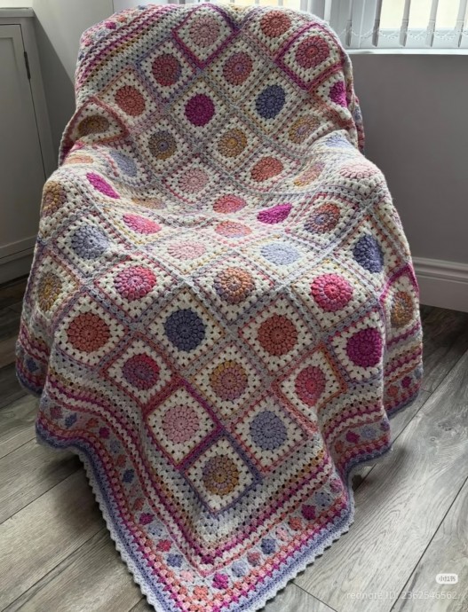 Плед из мотивов крючком