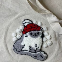 Шоппер с котиком в технике ковровой вышивки: мастер-класс, часть 1