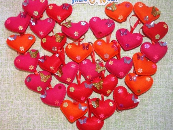 Сердце из фетра в подарок любимым Сердце из фетра в подарок любимым