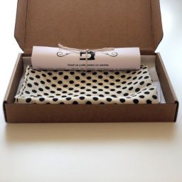 Обработка края шелкового платка