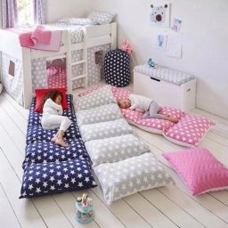 Матрац из подушек для пола