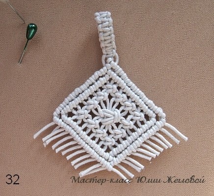 Подвеска-ромб в технике макраме Подвеска-ромб в технике макраме