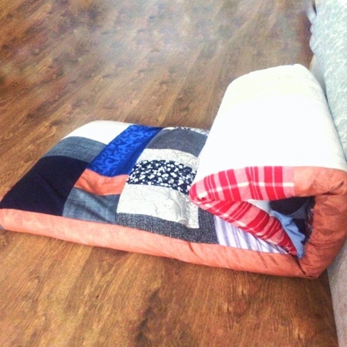 Матрац из подушек для пола Матрац из подушек для пола