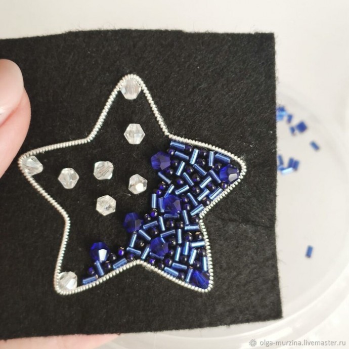 Делаем брошь из бисера звезду: часть 2 Делаем брошь из бисера звезду: часть 2