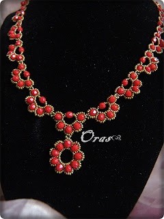 Колье "Барбара" с красными бусинами Колье "Барбара" с красными бусинами