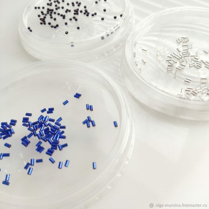 ​Делаем брошь из бисера звезду: часть 1