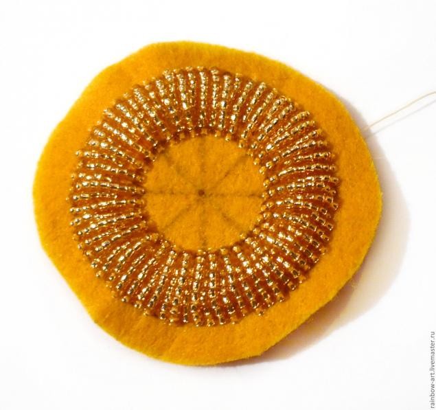 Серьги с вышивкой бисером "Жар-птица": часть 2