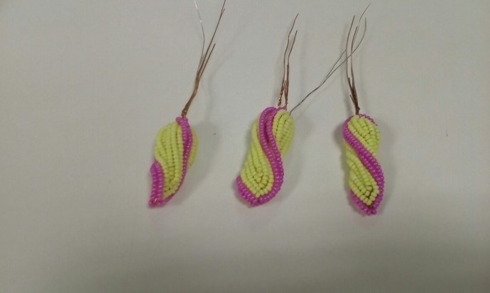 Букет лилий из бисера