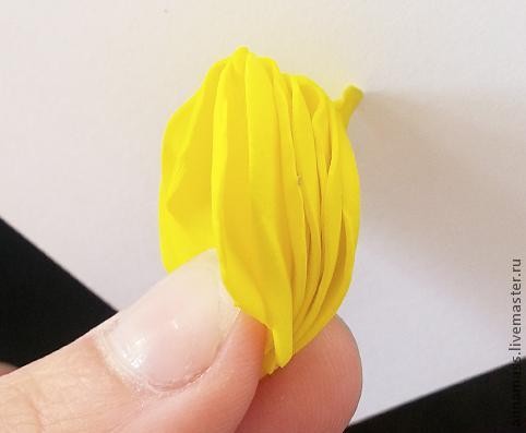 Цветы из фоамирана на ободке