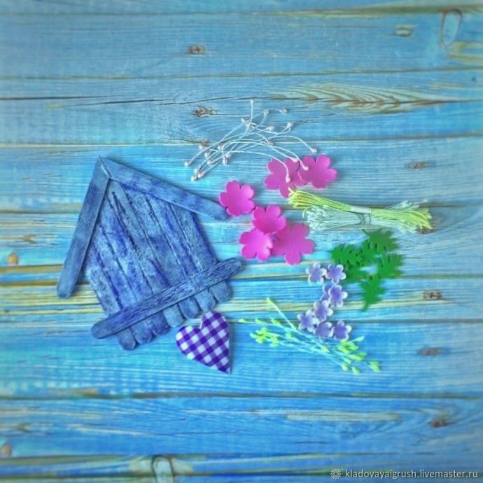 Интерьерный домик из палочек для мороженого Интерьерный домик из палочек для мороженого