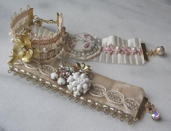 ​Браслеты из ткани и кружева