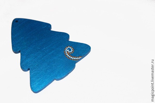 Мастер-класс по точечной росписи новогодних подвесок: часть 2 Мастер-класс по точечной росписи новогодних подвесок: часть 2