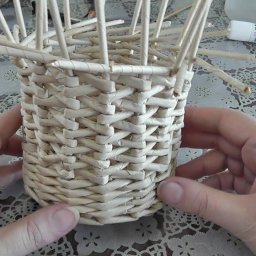 ​Плетение из газетных трубочек