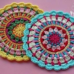 Вяжем яркие мистические мандалы