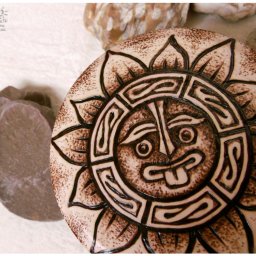 ​Выжигаем по дереву: этнические мотивы на шкатулке