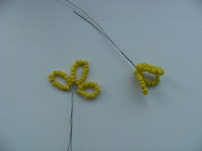 Ирисы из бисера