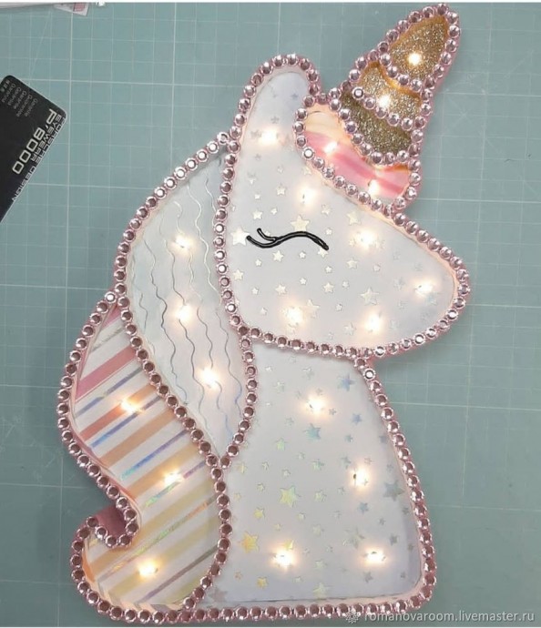 Ночник из картона "Единорожка" Ночник из картона "Единорожка"