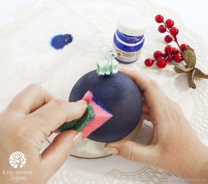 ​Декорируем елочный шар "Созвездие Тельца (Быка)": мастер-класс, часть 1